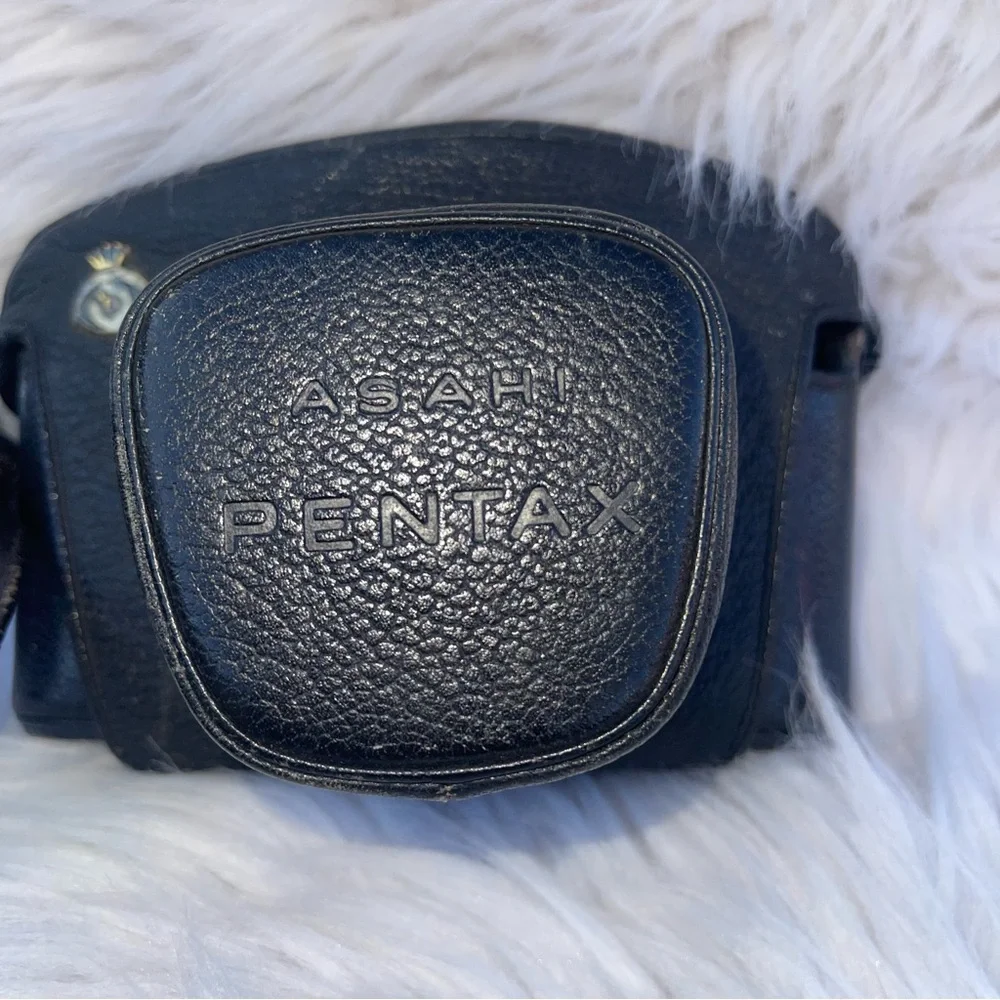 Vintage Asahi Pentax Spotmatic SP 35mm SLR w/ Multiple Lenses & Cases - Japan